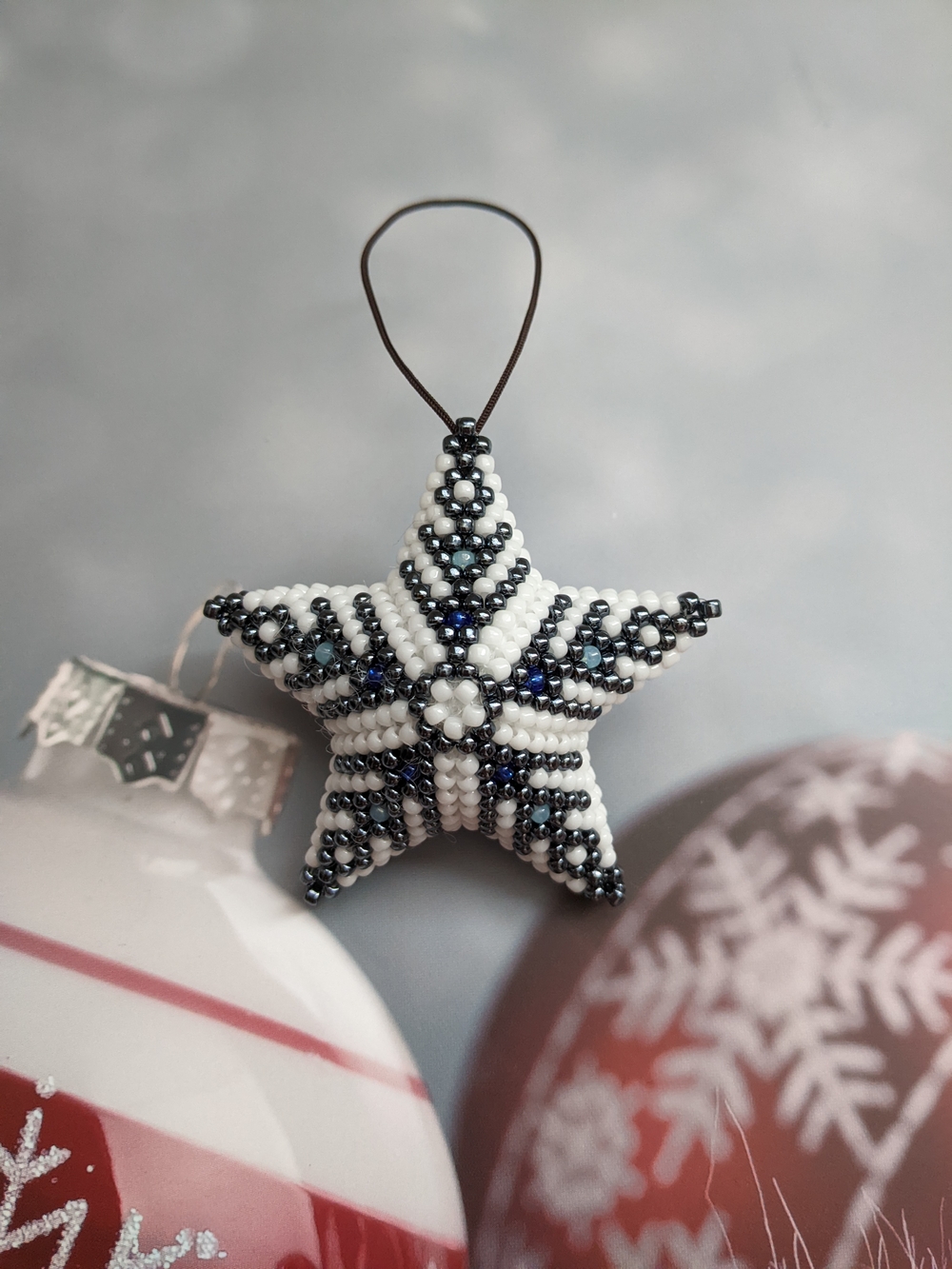 Beaded Star Ornament in White and Silver
